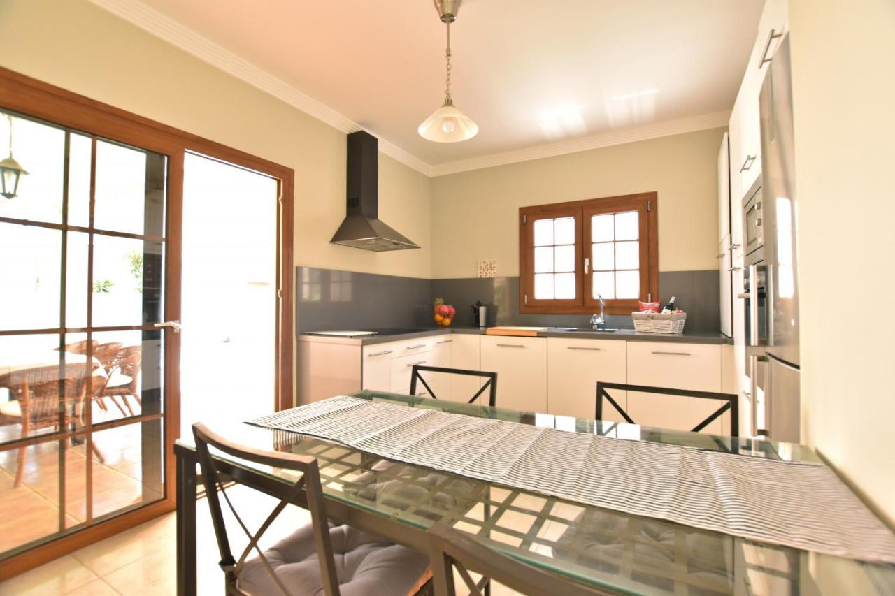 Lighthouse Villa - Private Pool - Costa Teguise Bagian luar foto